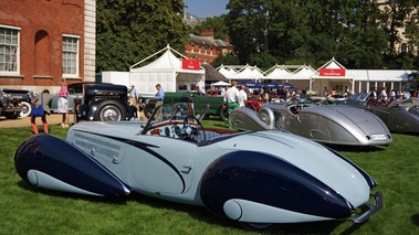 Delahaye 135M Figoni et Falaschi Torpedo Cabriolet bleu/bleu profil