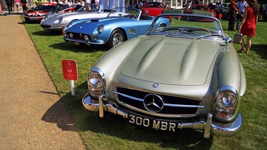 Mercedes 300 SL Roadster vert face avant