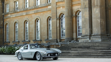 Salon Privé 2017 - Concours Masters - Ferrari 250 GT SWB gris 3/4 avant droit