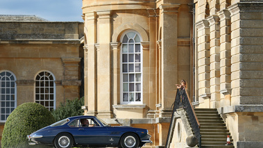 Salon Privé 2017 - Concours Masters - Ferrari 400 SuperAmerica bleu profil