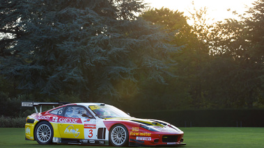 Salon Privé 2017 - Concours Masters - Ferrari 575M GTC rouge/jaune 3/4 avant droit