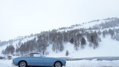 Serenissima Louis Vuitton Classic Run 2012 - Ferrari bleu profil