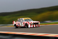 BMW 3.0 CSL, rouge+vblanc, 3-4 avd