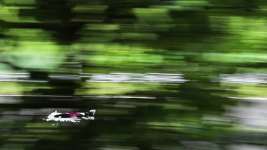 Spa Classic 2017 - Jaguar XJR-12 blanc/violet filé vue de haut