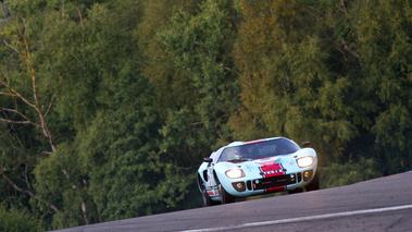 Ford GT40, Bleu+rouge, action 3-4 avd