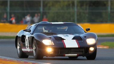 Ford GT40, action 3-4 avd, phares