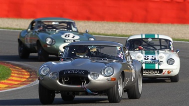 Jaguar E Type, Lotus Elan, action face, 3-4 avg