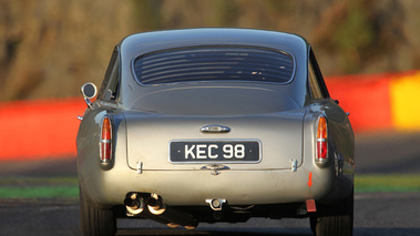 Aston Martin, DB5, gris, action dos