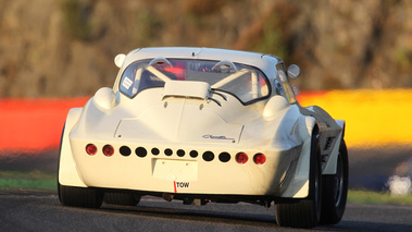 Chevrolet Corvette, blanche, action dos