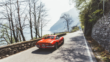 Targa Làrio 2017 - Ferrari 246 GT Dino rouge 3/4 arrière droit travelling