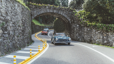 Targa Làrio 2017 - Mercedes 190 SL bleu face avant