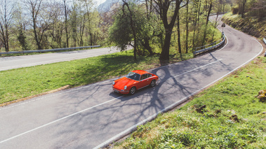 Targa Làrio 2017 - Porsche 911 orange 3/4 avant gauche