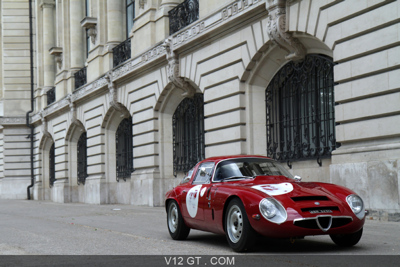 rotes auto tour de france