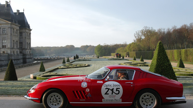 Tour Auto 2012 - Ferrari 275 GTB SWB rouge profil