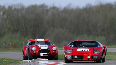 Tour Auto 2012 - Ford GT40 rouge face avant 2