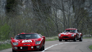 Tour Auto 2012 - Ford GT40 rouge face avant