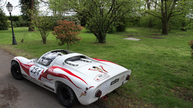 Tour Auto 2012 - Porsche 910 blanc/rouge 3/4 arrière gauche