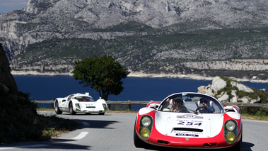 Tour Auto 2012 - Porsche 910 blanc/rouge face avant 2