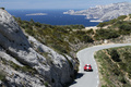 Tour Auto 2012 - Shelby Cobra 427 rouge/blanc face avant vue de haut