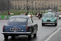 Traversée de Paris 2013 - Aston Martin DB4 bleu face arrière