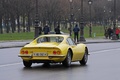 Traversée de Paris 2013 - Ferrari 246 GT Dino jaune 3/4 arrière droit