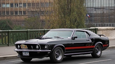 Ford Mustang Mach 1 noir 3/4 avant gauche