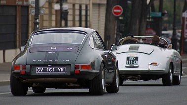 Porsche 911T anthracite 3/4 arrière droit