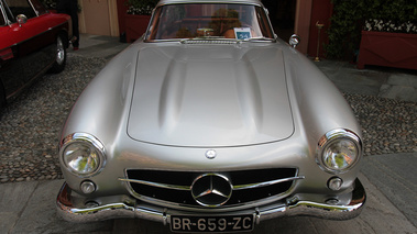 Villa d'Este 2012 - Mercedes 300 SL gris face avant
