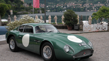 Villa d'Este 2013 - Aston Martin DB4 GT Zagato vert 3/4 avant droit