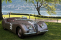 Villa d'Este 2013 - Jaguar XK140 Roadster marron 3/4 avant droit