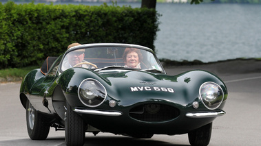 Villa d'Este 2013 - Jaguar XKSS vert 3/4 avant droit