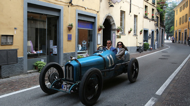 Villa d'Este 2017 - ancienne bleu 3/4 avant droit filé