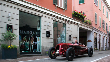 Villa d'Este 2017 - ancienne rouge 3/4 avant gauche