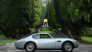 Villa d'Este 2017 - Aston Martin DB4 GT Zagato gris profil