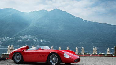 Villa d'Este 2017 - Maserati rouge 3/4 avant droit