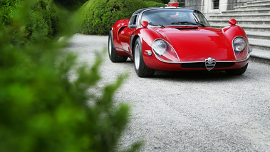 Villa d'Este 2018 - Alfa Romeo 33 Stradale rouge 3/4 avant droit 2