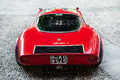 Villa d'Este 2018 - Alfa Romeo 33 Stradale rouge face arrière 2