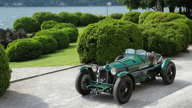 Villa d'Este 2018 - Alfa Romeo 8C 2300 Monza vert 3/4 avant gauche vue de haut