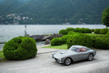 Villa d'Este 2018 - Ferrari 250 GT SWB gris 3/4 avant gauche vue de haut