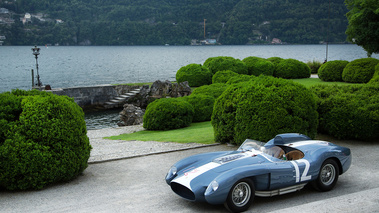 Villa d'Este 2018 - Ferrari 335 Sport anthracite/blanc 3/4 avant gauche vue de haut