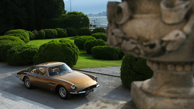 Villa d'Este 2018 - Ferrari 500 Superfast marron 3/4 avant droit vue de haut