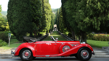 Villa d'Este 2018 - Mercedes 540K Cabriolet A rouge profil