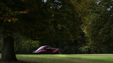 Windsor Castle Concours of Elegance 2016 - Alfa Romeo 6C 2500 Touring Coupe bordeaux 3/4 arrière droit