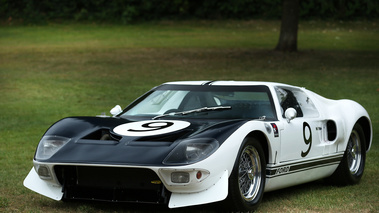 Windsor Castle Concours of Elegance 2016 - Ford GT40 blanc 3/4 avant gauche