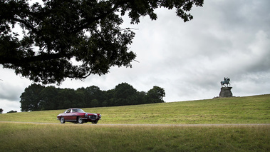 Windsor Castle Concours of Elegance 2016 - Jaguar XK120 Ghia Supersonic bordeaux 3/4 avant droit