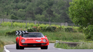 Lamborghini Miura SV Jota rouge face avant