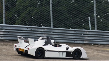 Autodrome Radical Meeting - Radical SR3 SL blanc 3/4 arrière droit penché