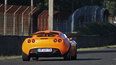 Autodrome Radical Meeting 2012 - Lotus Exige S2 orange face arrière 