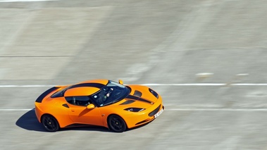 Lotus Evora orange 3/4 avant droit filé