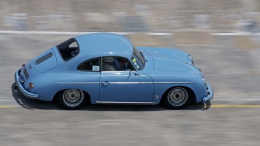 Porsche 356 bleu filé